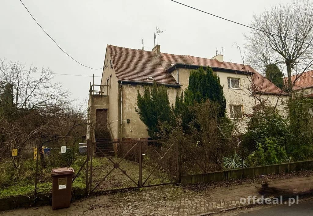 Krzyki, ul.Okólna, działka 897 m²