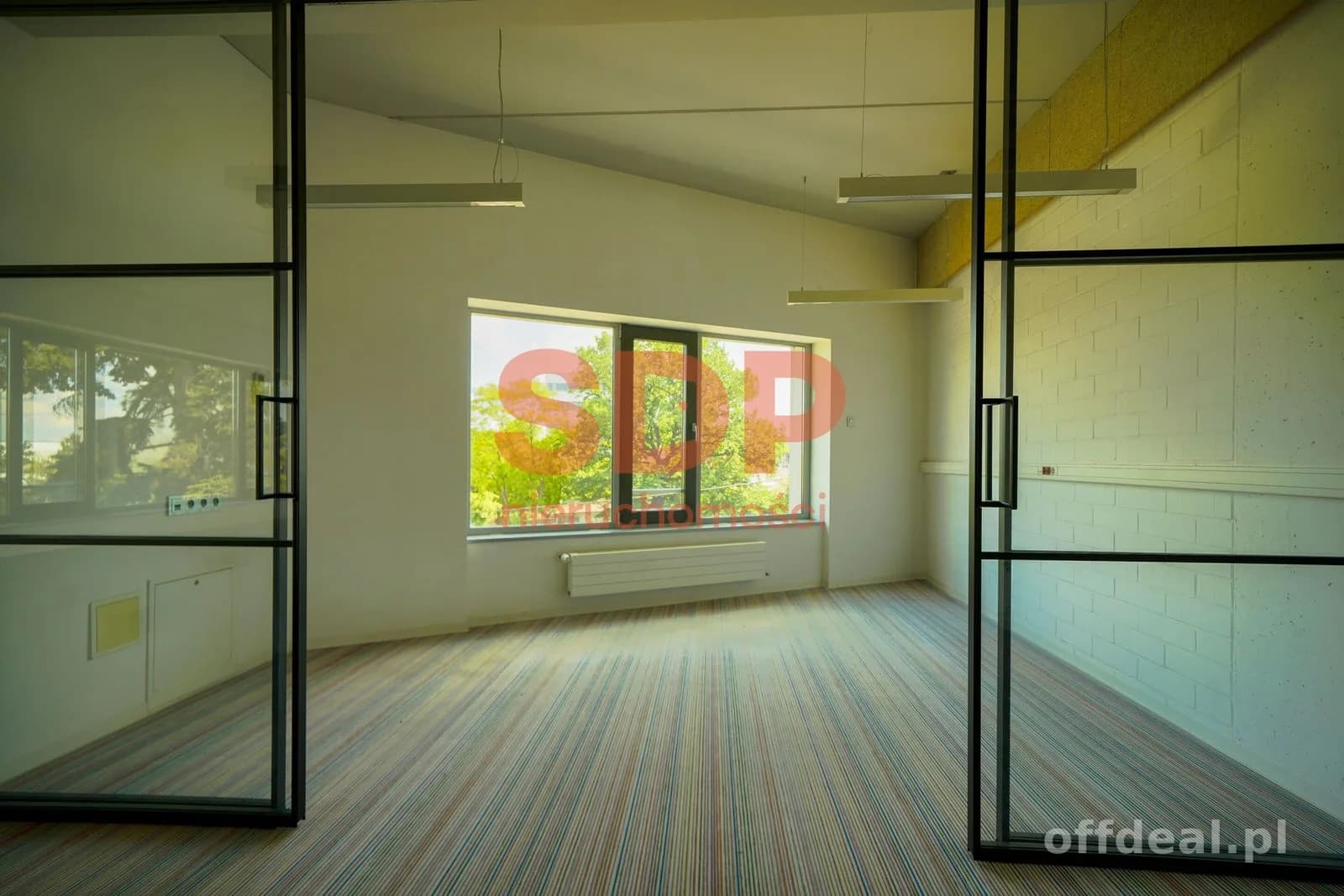 Przestronne biuro typu studio 196,5 m² z antresolą, Wrocław