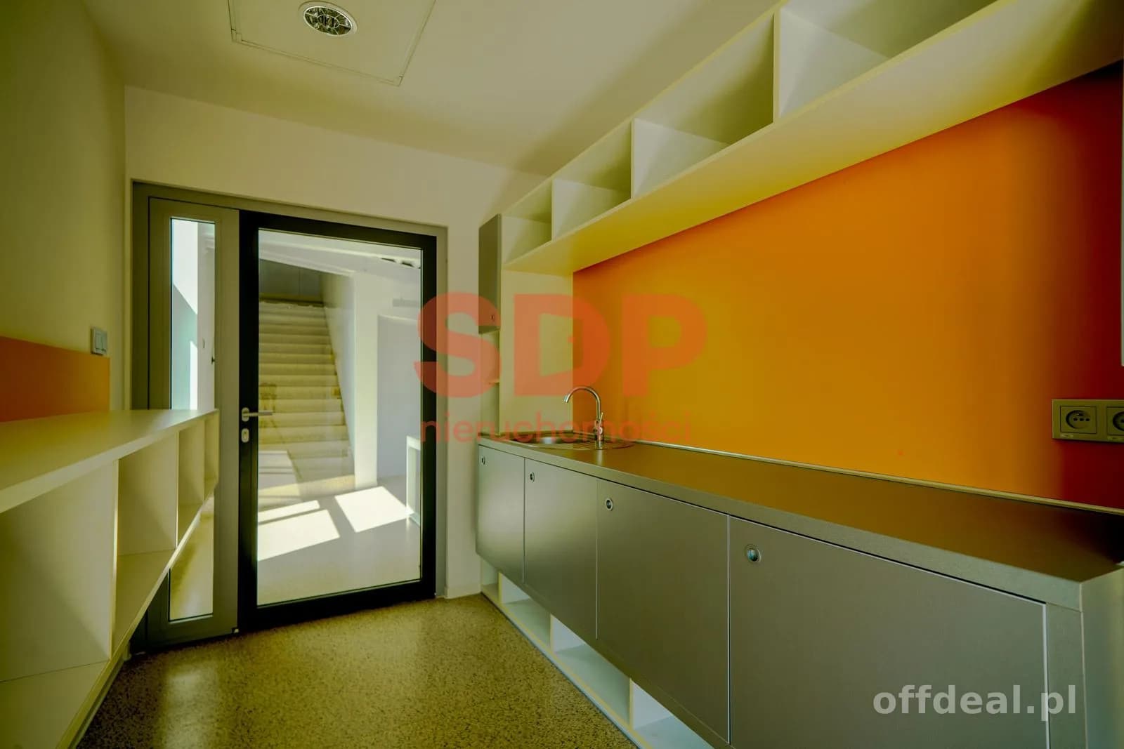 Przestronne biuro typu studio 196,5 m² z antresolą, Wrocław