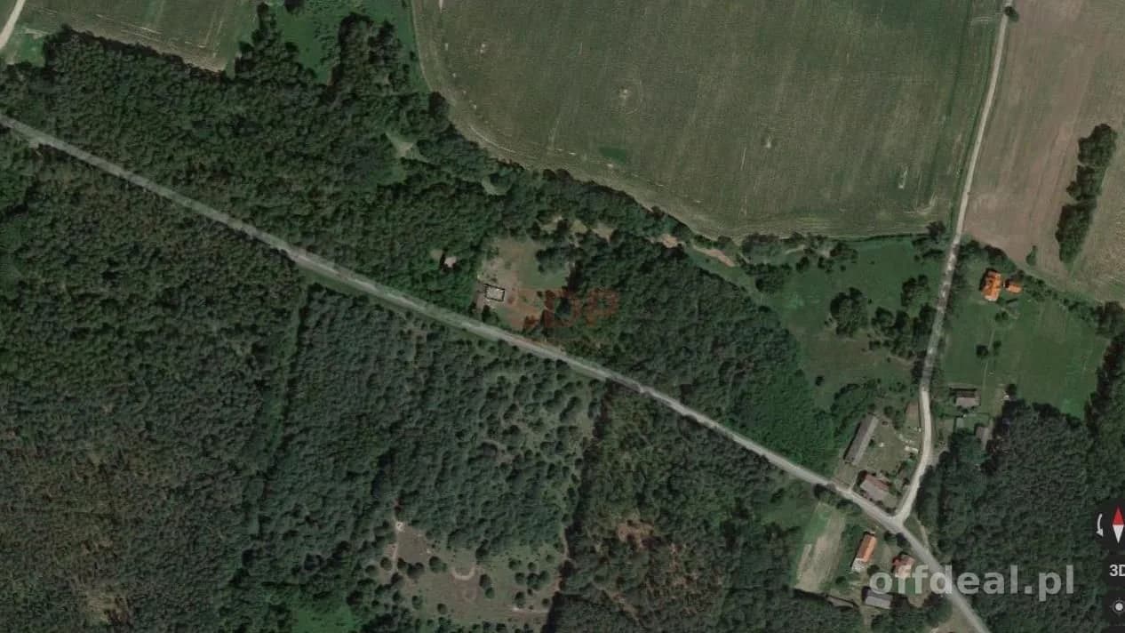Działki budowlane pośród lasów.