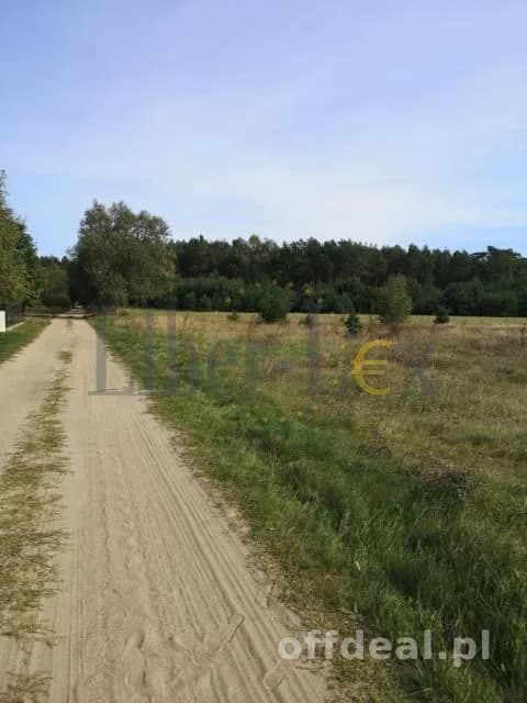 Atrakcyjna działka przy lesie