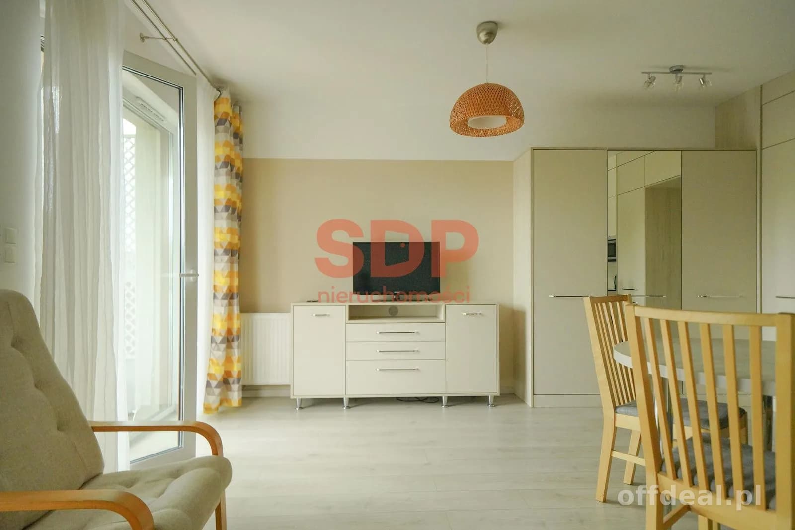 Kawalerka 33 m² | Duży balkon | Miejsce parkingowe | Muchobór Wielki