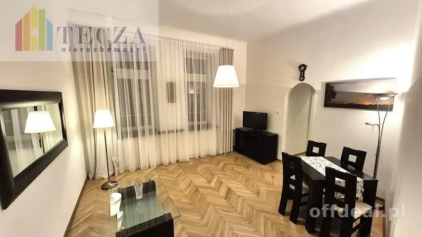 2pok,41m2,ul.FLORY,przy Pl.Unii Lubelskiej