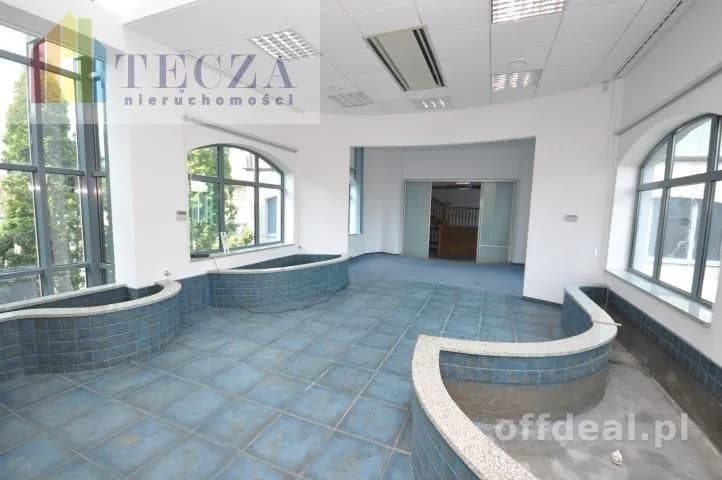 Budynek BIUROWO-USŁUGOWY 541 m2 Wolnostojący