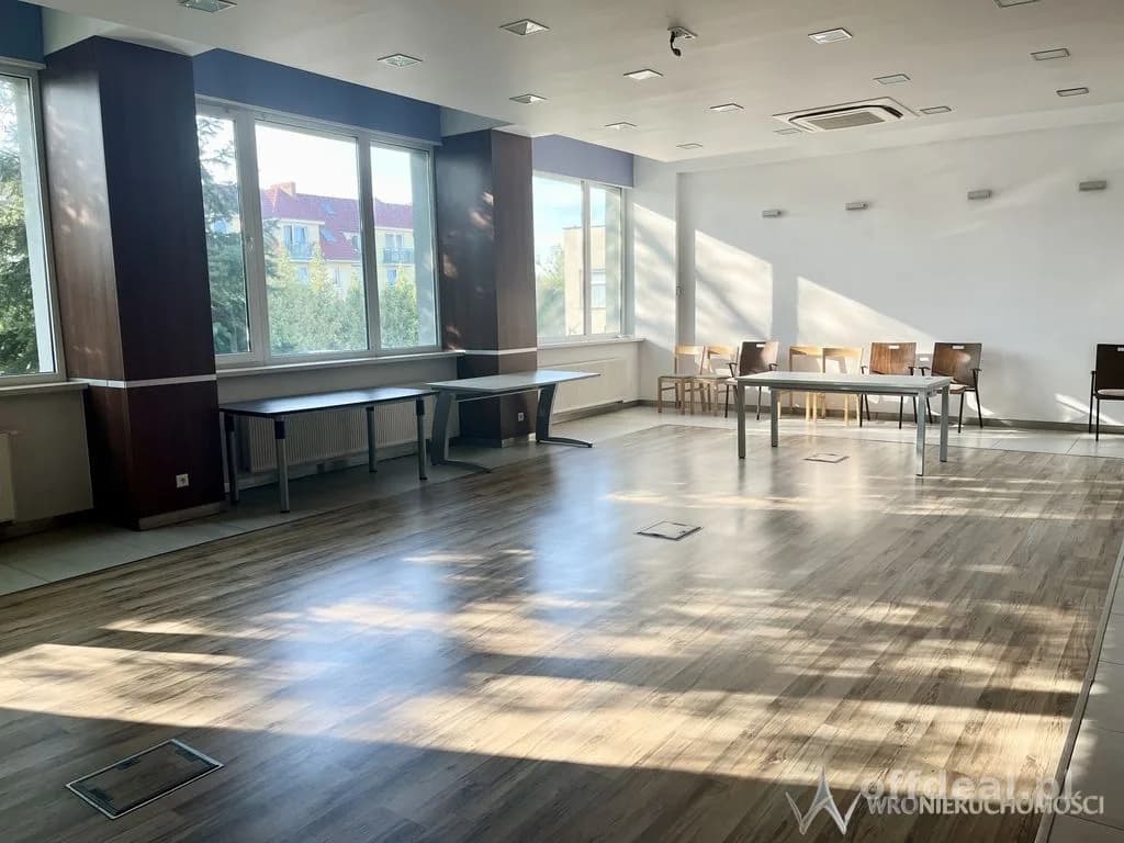 Lokal open space | 72m2 | sala konferencyjna