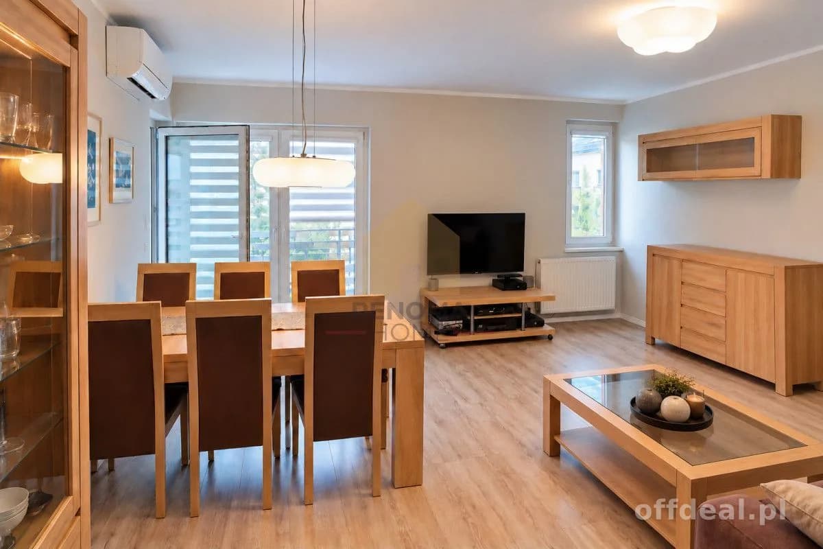 Foto 2: Wohnung, 3 rooms, 68 m², Wrocław