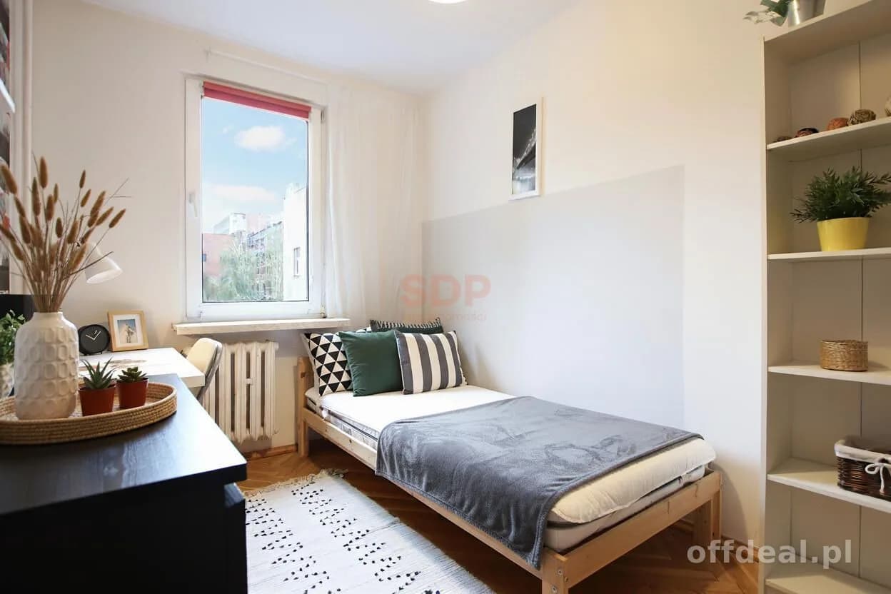 6-Zimmer Wohnung zum Verkauf in Łódź, Śródmieście | 73,86 m²