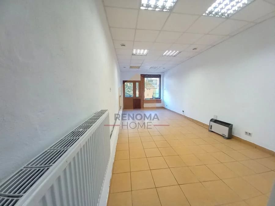 4-room commercial property for sale in Żarów | 49.2 m²