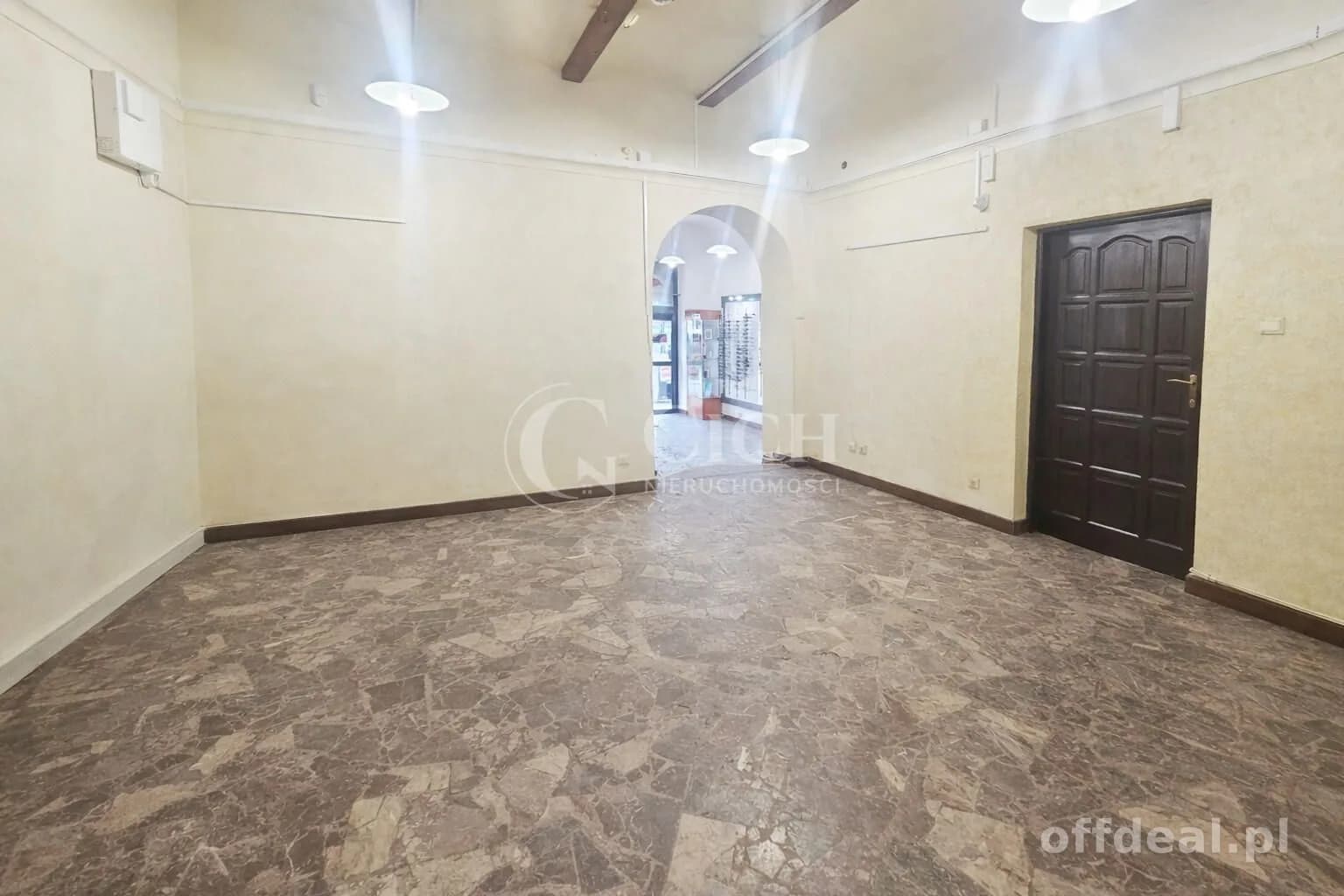 комерційна нерухомість в оренду у Tarnów | 83,44 m²