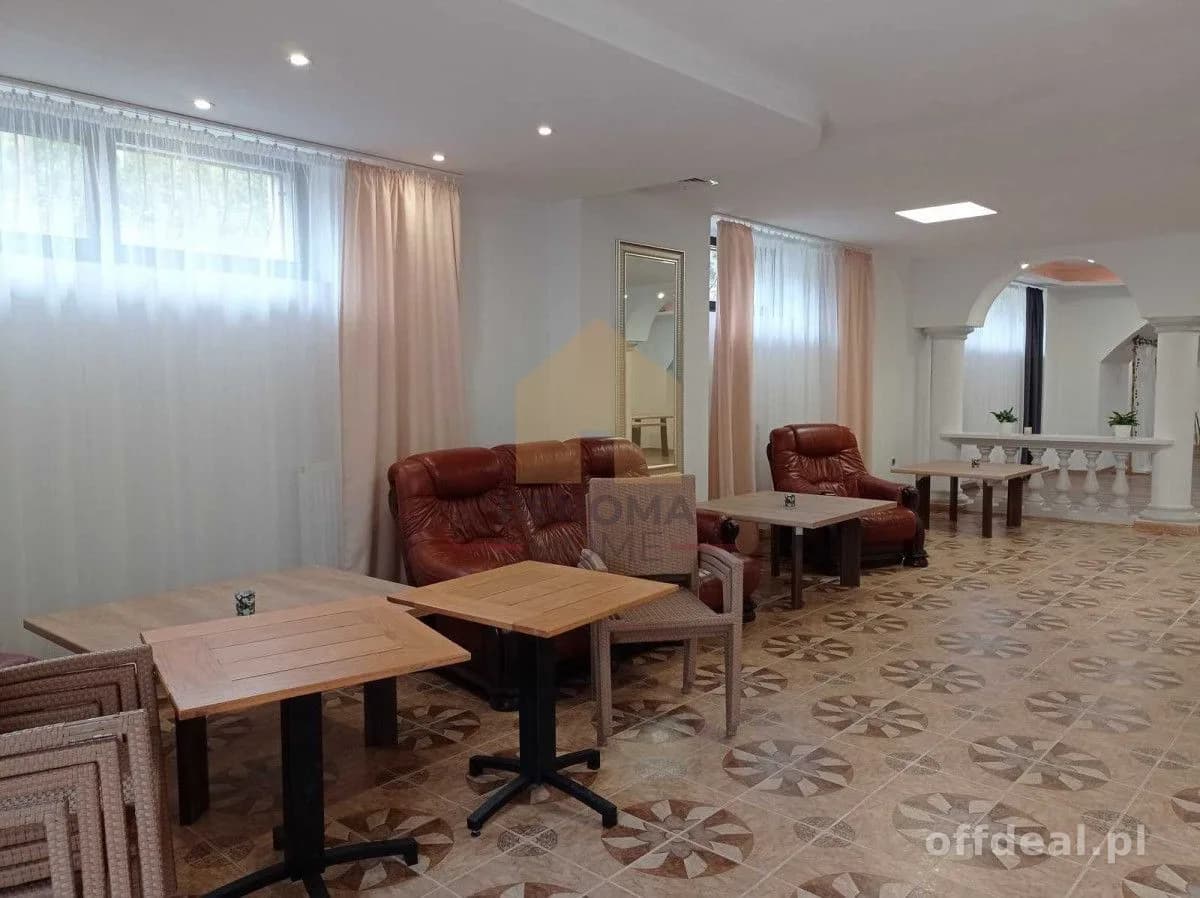 commercial property for sale in Kunice | 774.96 m²
