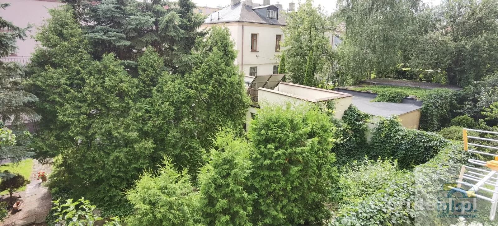 Ładne 2-pokoje, balkon, 1-piętro, blisko Centrum