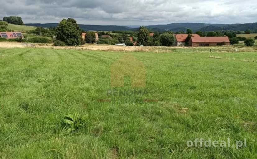 terrain à vendre à Walim | 2 200 m²