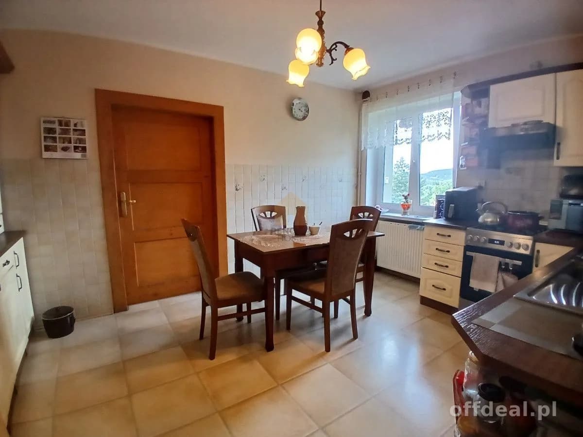 3-Zimmer Wohnung zum Verkauf in Wałbrzych, Śródmieście | 88 m²