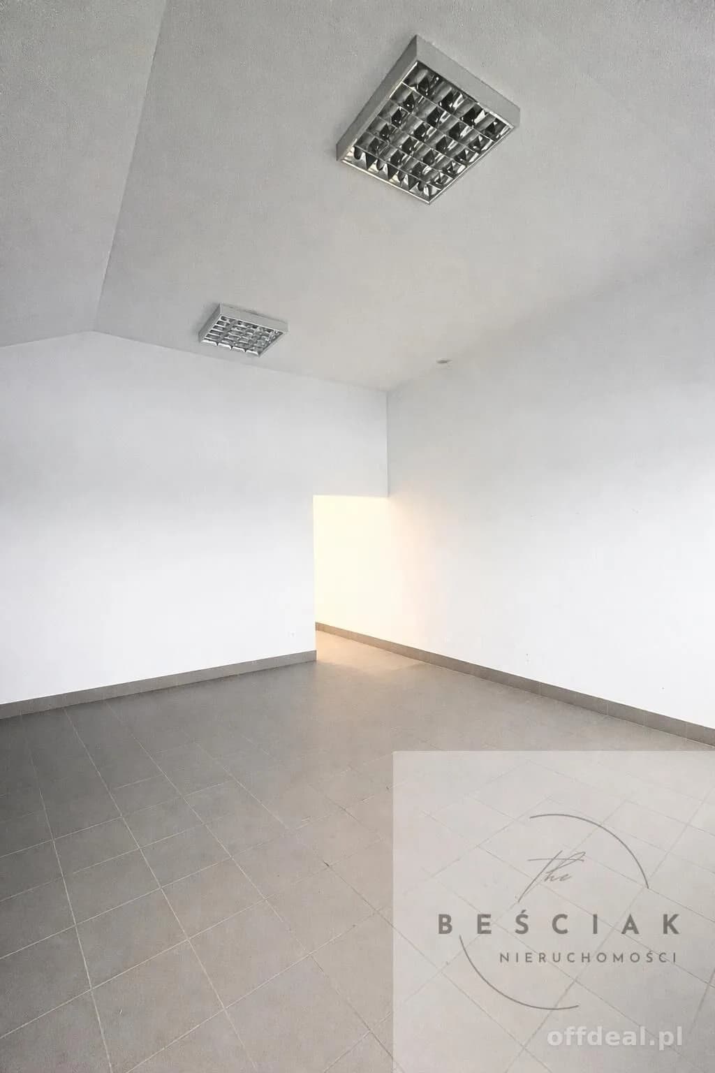 комерційна нерухомість в оренду у Żabno | 19 m²