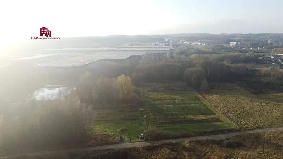 Działka inwestycyjna przy strefie przemysłowej