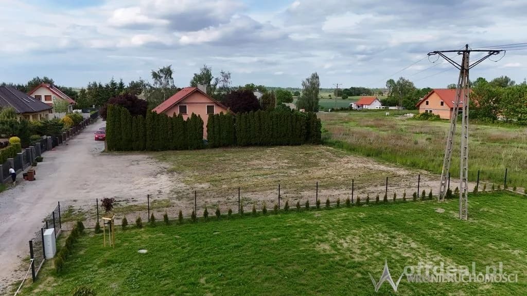 Słoneczna działka budowlana * 900 m2 * media