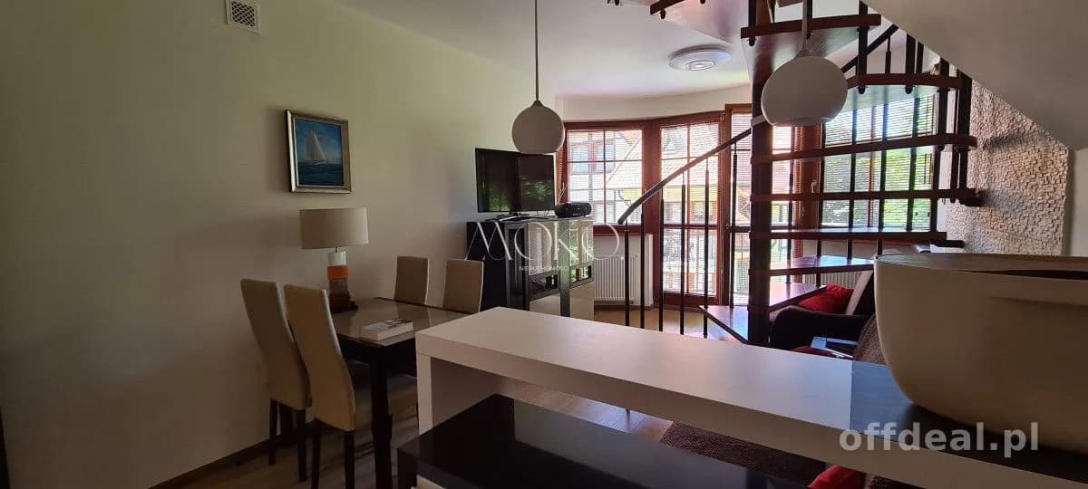 Komfortowy apartament z antresolą blisko plaży