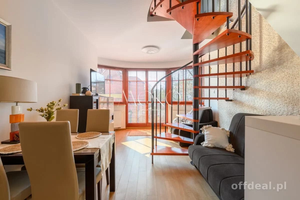 Komfortowy apartament z antresolą blisko plaży