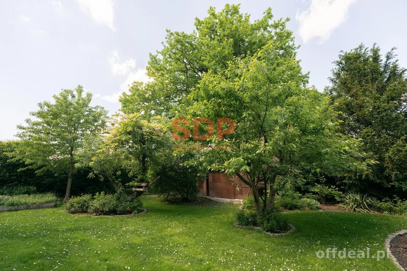 Klimatyczny dom w otoczeniu zieleni, Biskupin 240 m2 / 803 m2