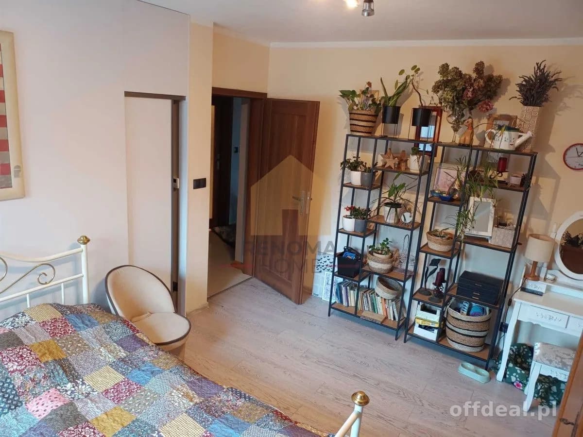 maison à vendre à Kochlice | 6 pièces | 230 m²