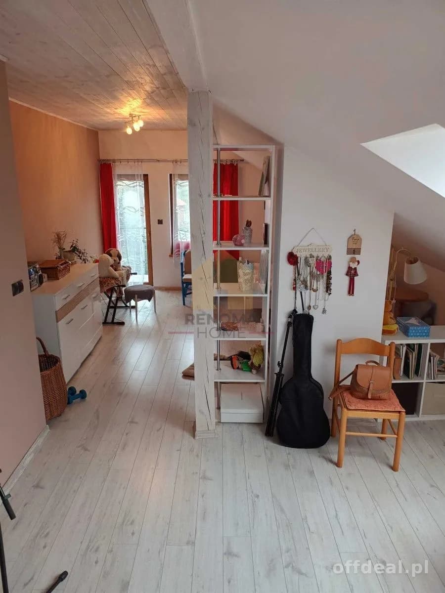 maison à vendre à Kochlice | 6 pièces | 230 m²