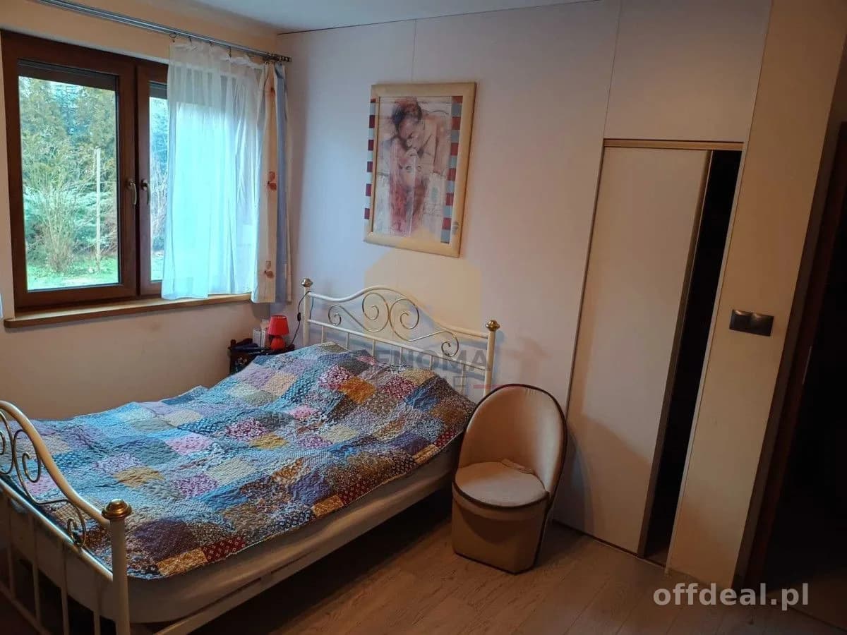 maison à vendre à Kochlice | 6 pièces | 230 m²