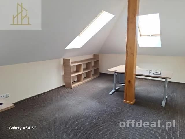 bien commercial à louer à Grodzisk Mazowiecki | 220 m²