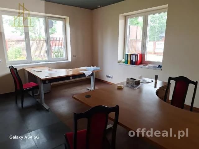 bien commercial à louer à Grodzisk Mazowiecki | 220 m²