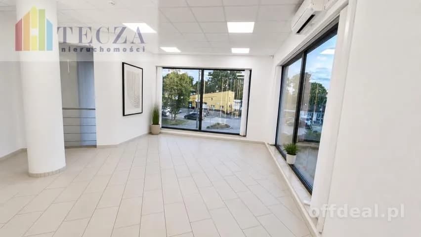 LOKAL 45m²|DUŻE NAROŻNE PRZESZKLENIA|WINDA|PARKING