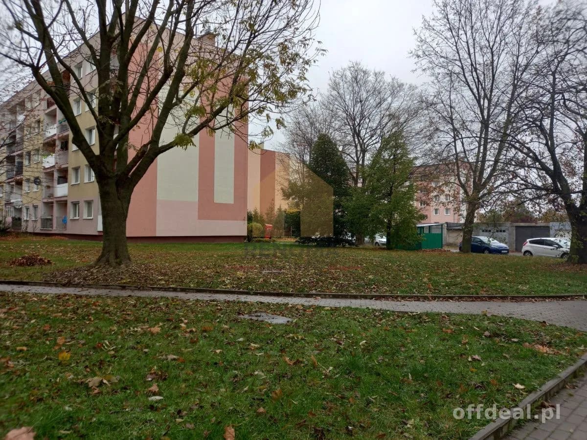 Kawalerka na 1 piętrze do wynajęcia, Oś Młodych