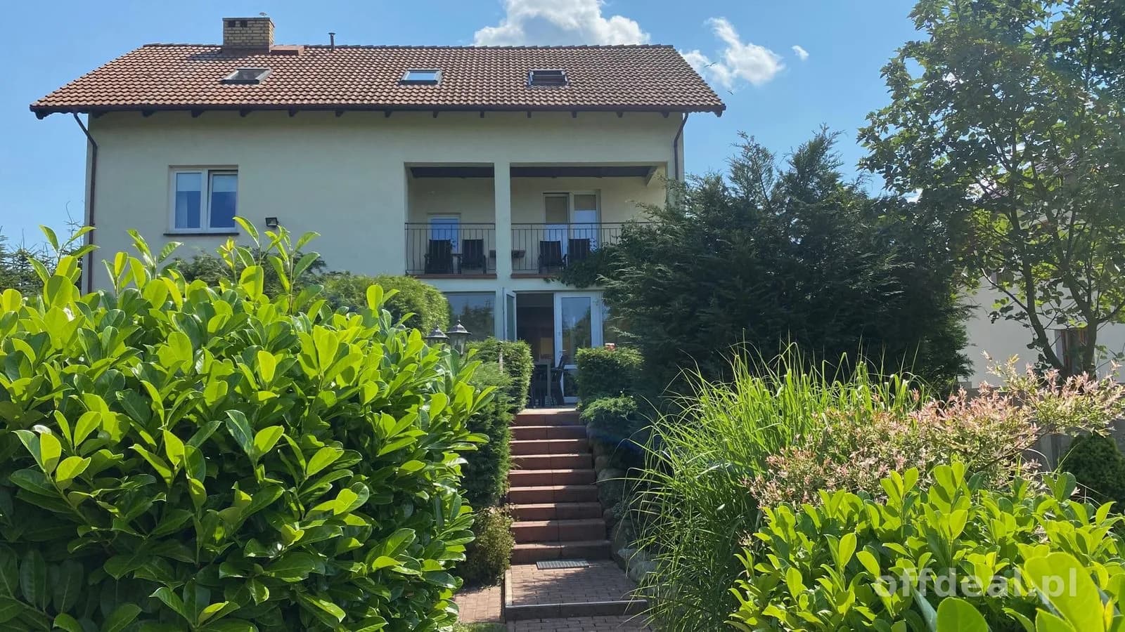 будинок на продаж у Kołobrzeg | 10-кімн. | 328,55 m²