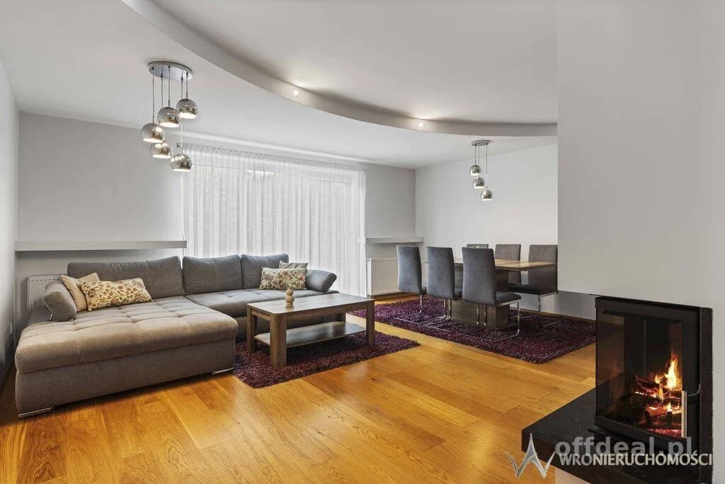 Przytulny dom w Dobroszycach | 191,02 m²