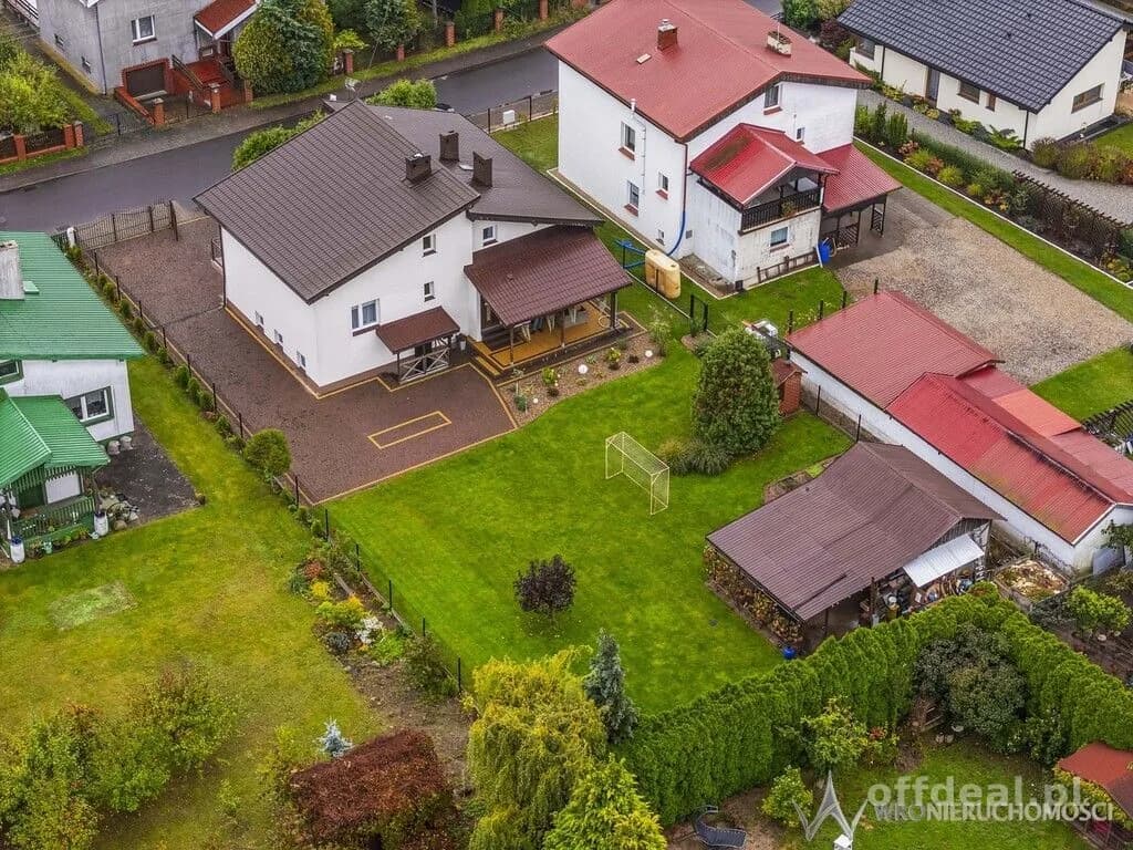 Przytulny dom w Dobroszycach | 191,02 m²