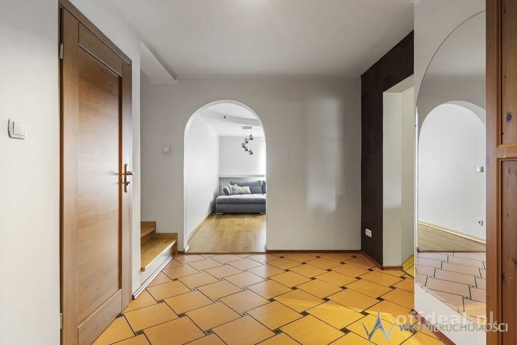 Przytulny dom w Dobroszycach | 191,02 m²