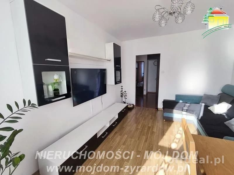 Funkcjonalne M-4, gotowe do zamieszkania.