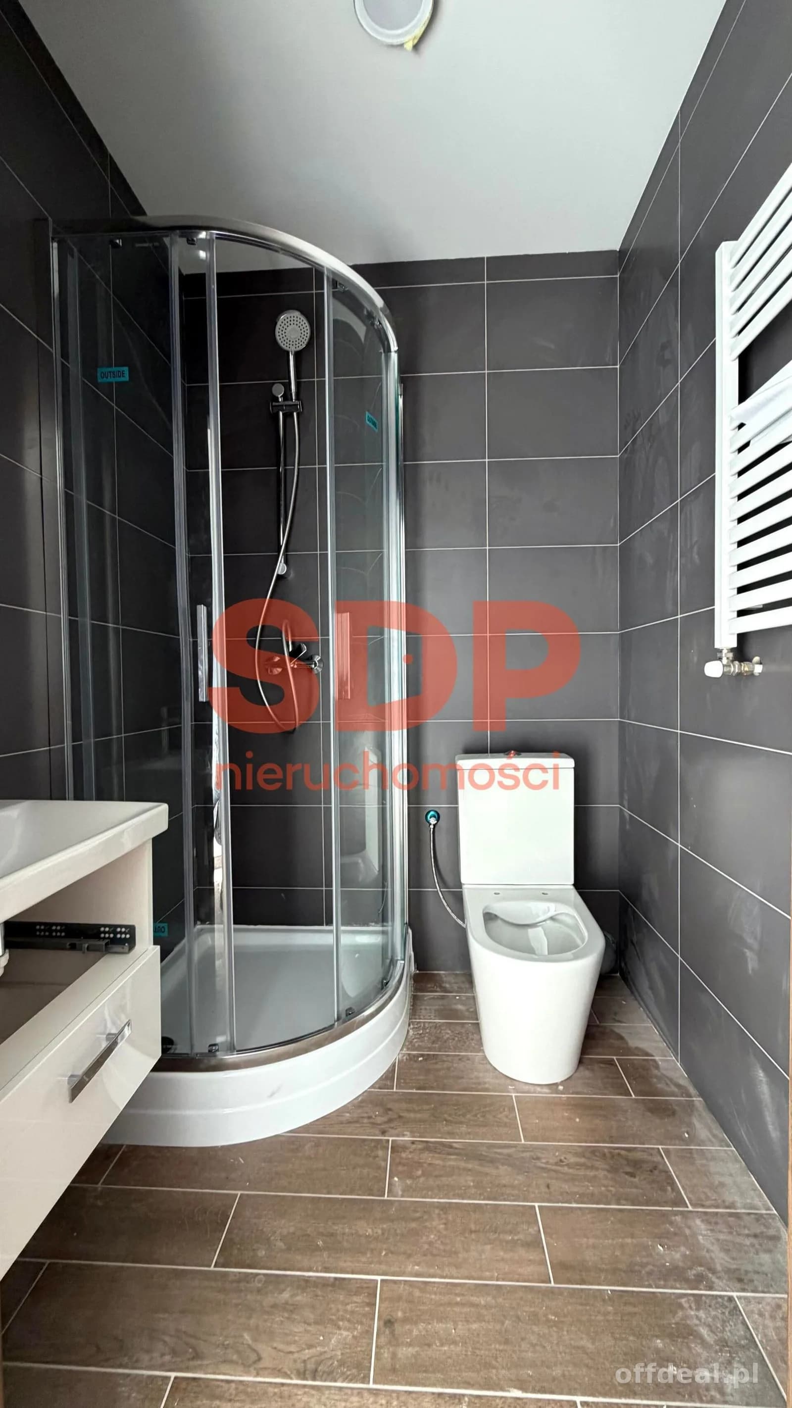 комерційна нерухомість в оренду у Wrocław, Psie Pole, Karłowice | 2 500 m²