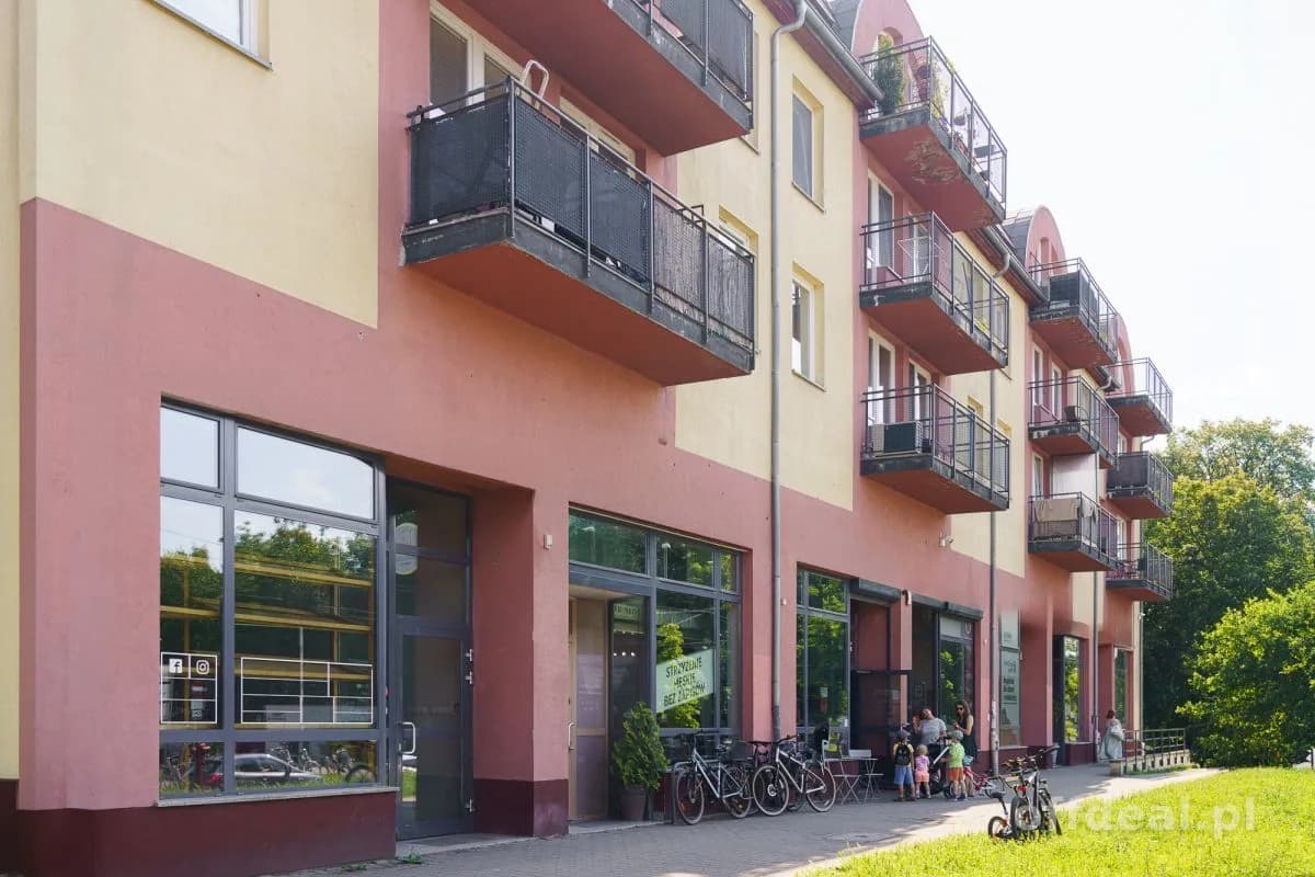 Wynajmę lokal 146 m²witryny ul.Przyjaźni
