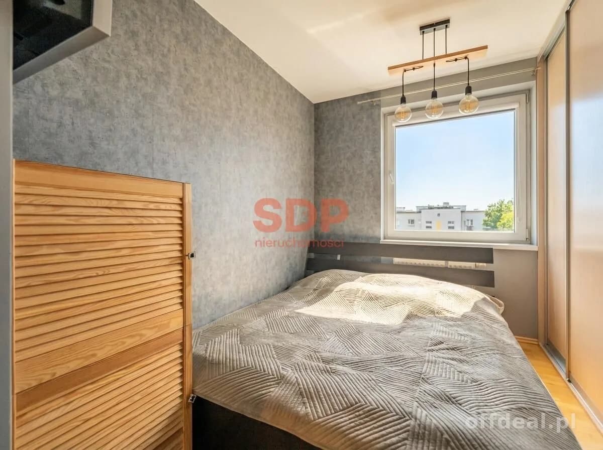 3 pokoje |miejsce postojowe za szlabnem | do wejścia | widok na Ślęże