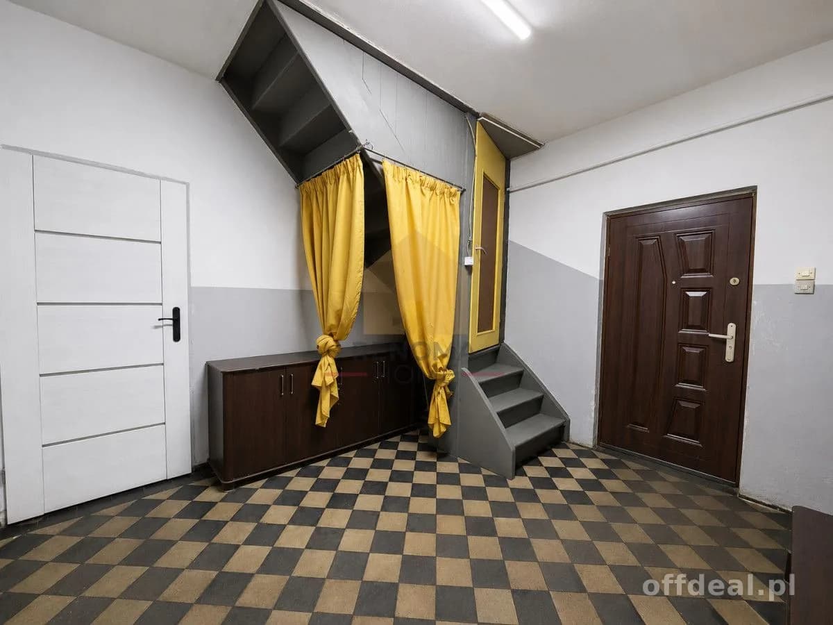 будинок на продаж у Kosarzyn | 6-кімн. | 170 m²