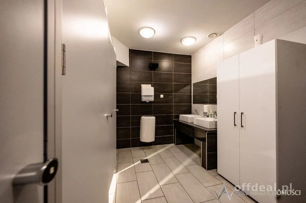 Lokal inwestycyjny 459 m² + taras 50 m²