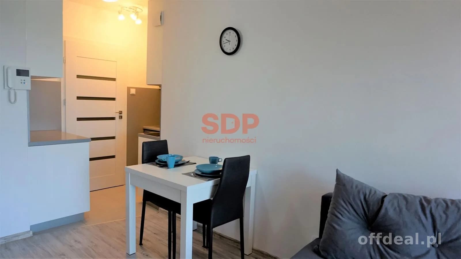 Kawalerka z balkonem. Apartamentowiec