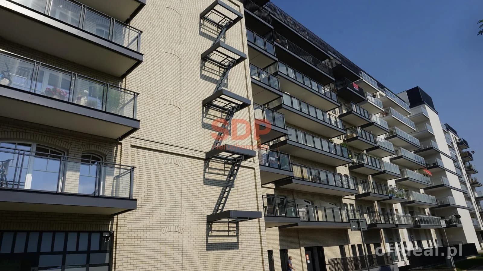Kawalerka z balkonem. Apartamentowiec