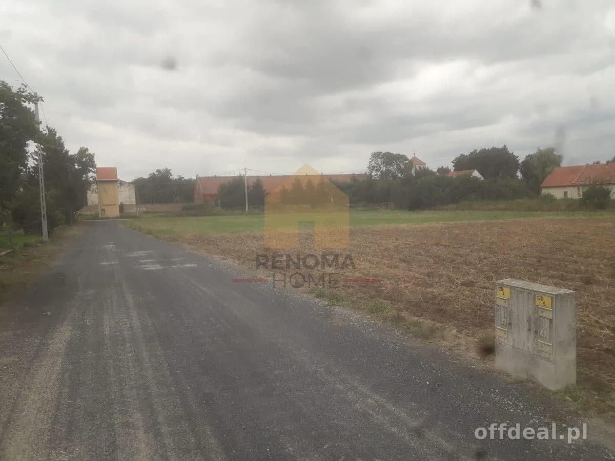 plot for sale in Środa Śląska | 1,117 m²