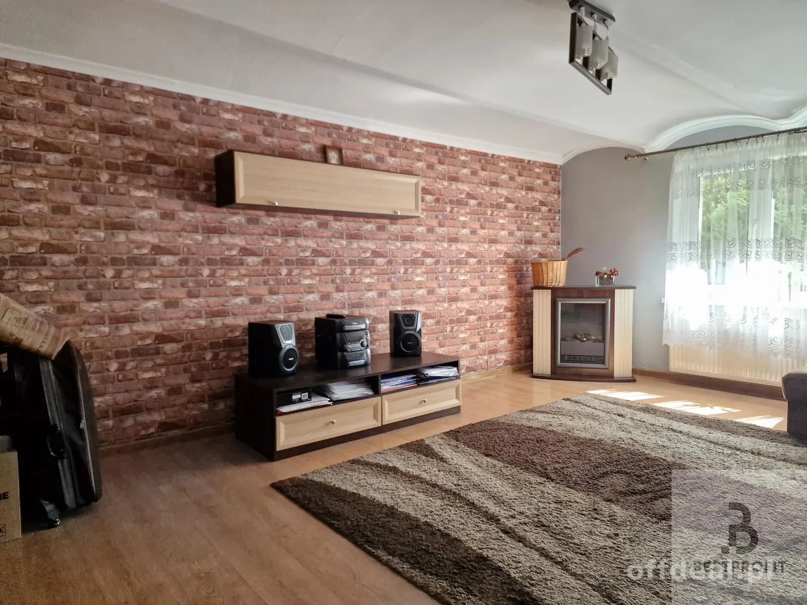 Dom z 2 mieszkaniami, działka mieszkalno usługowa Siemianice