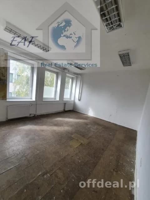 bien commercial à louer à Warszawa, Włochy, Załuski | 66 m²