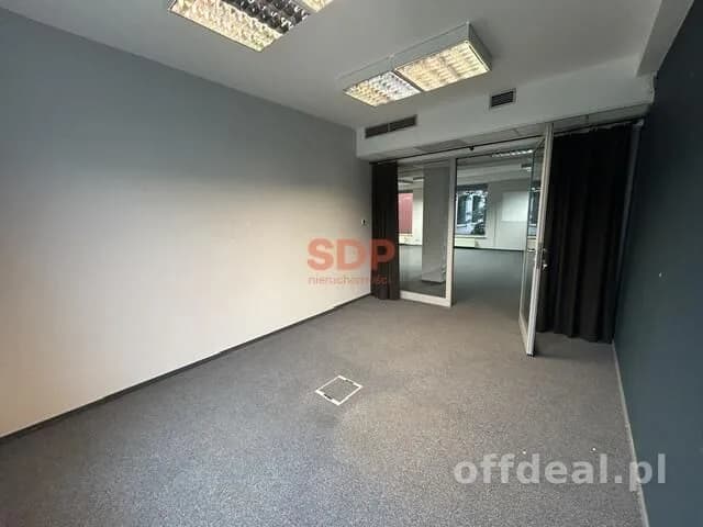 Lokal biurowo - usługowy 108 m2 niedaleko Rynku