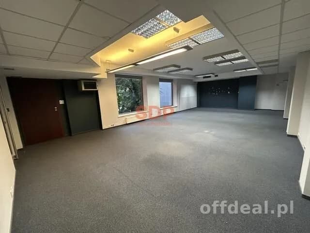 Lokal biurowo - usługowy 108 m2 niedaleko Rynku