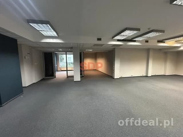 Lokal biurowo - usługowy 108 m2 niedaleko Rynku