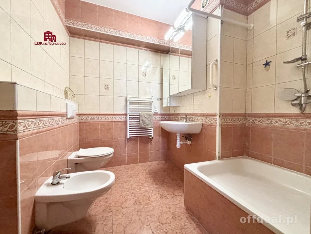 Dom dla rodziny 2+2 | ogród | gabinet do pracy |