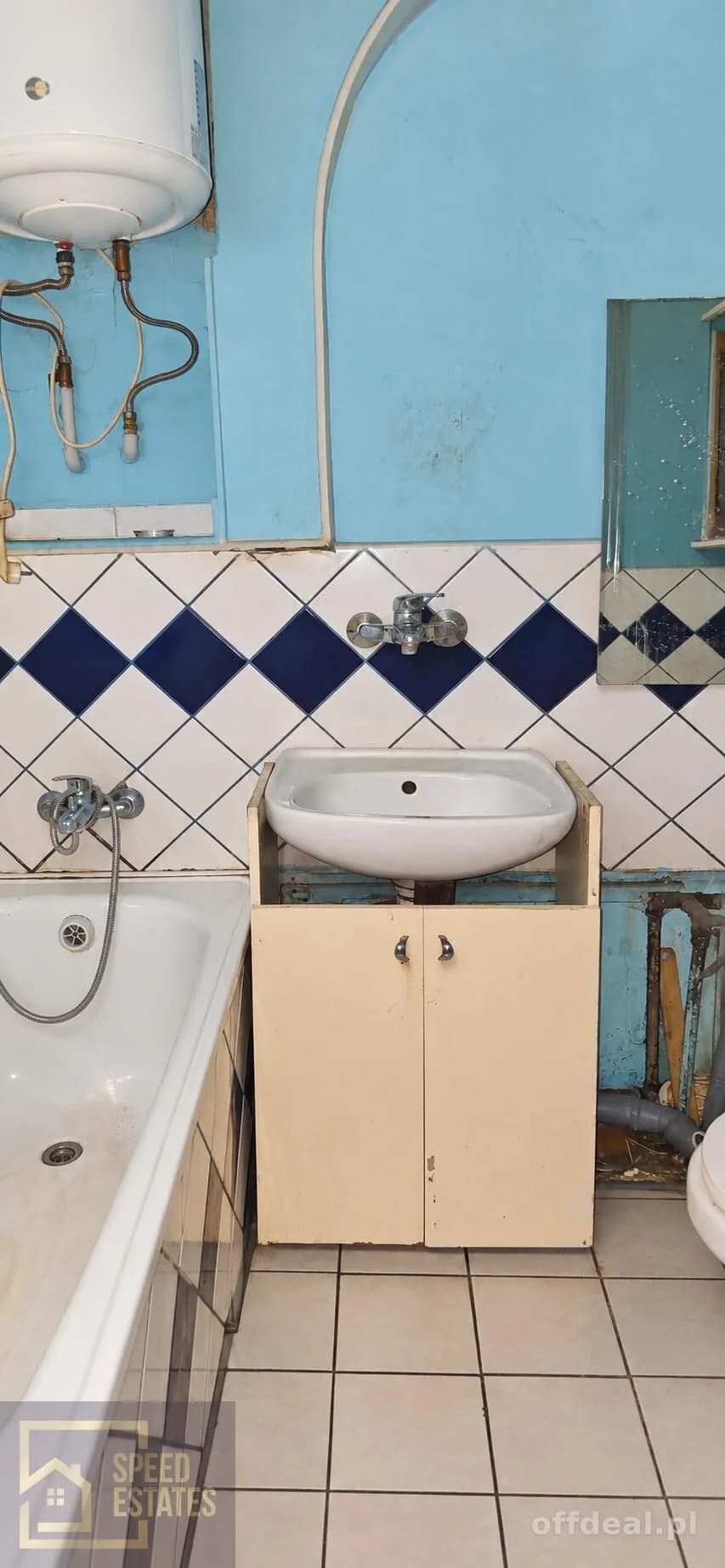 2 POKOJE | 88,8 m² | RYNEK W ŚWIDNICY | DO GENERALNEGO REMONTU